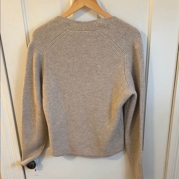 Mayson the Label // Cashmere Blend Sweetheart Neck Sweater - Picture 7 of 8